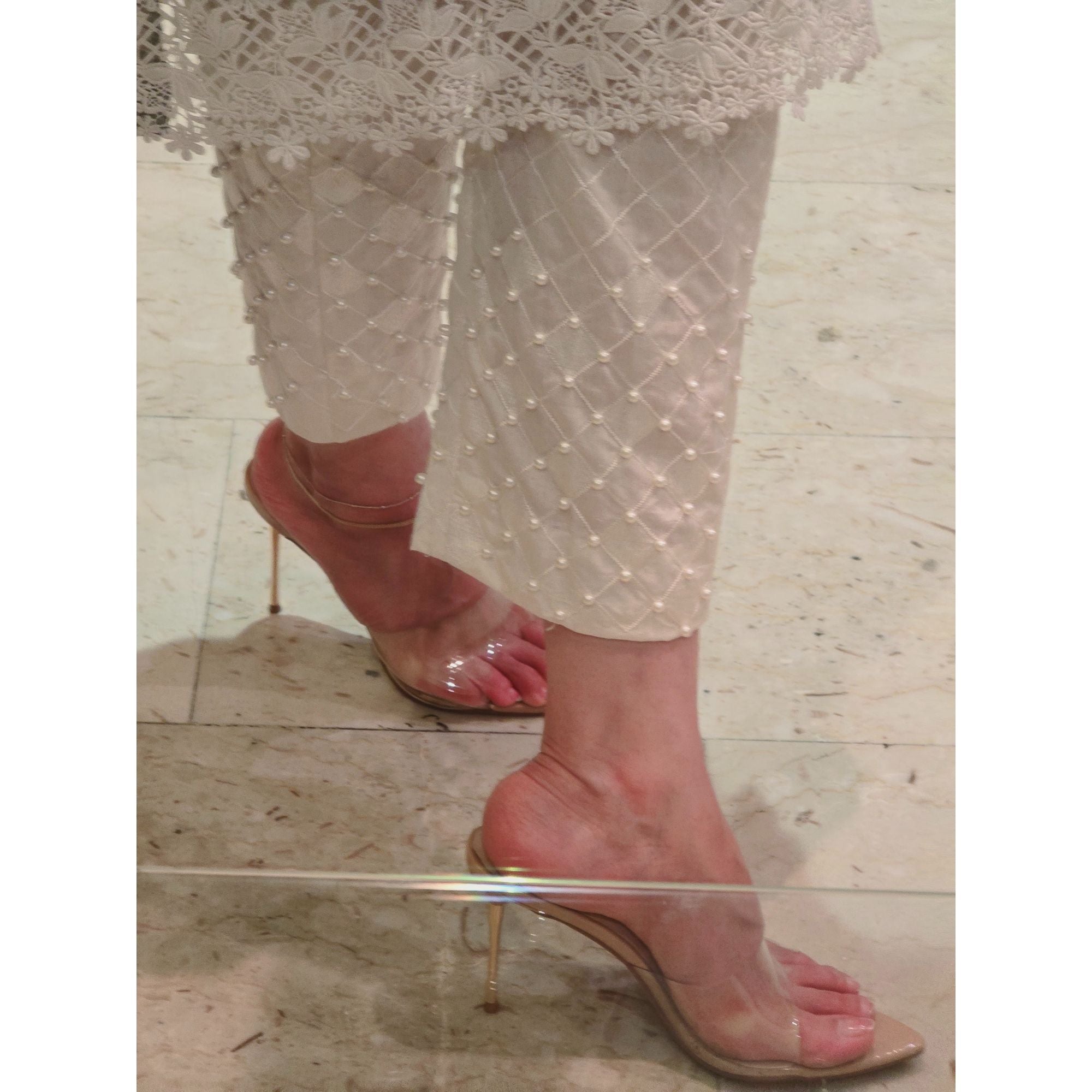 SM-Embroidered pants with pearls