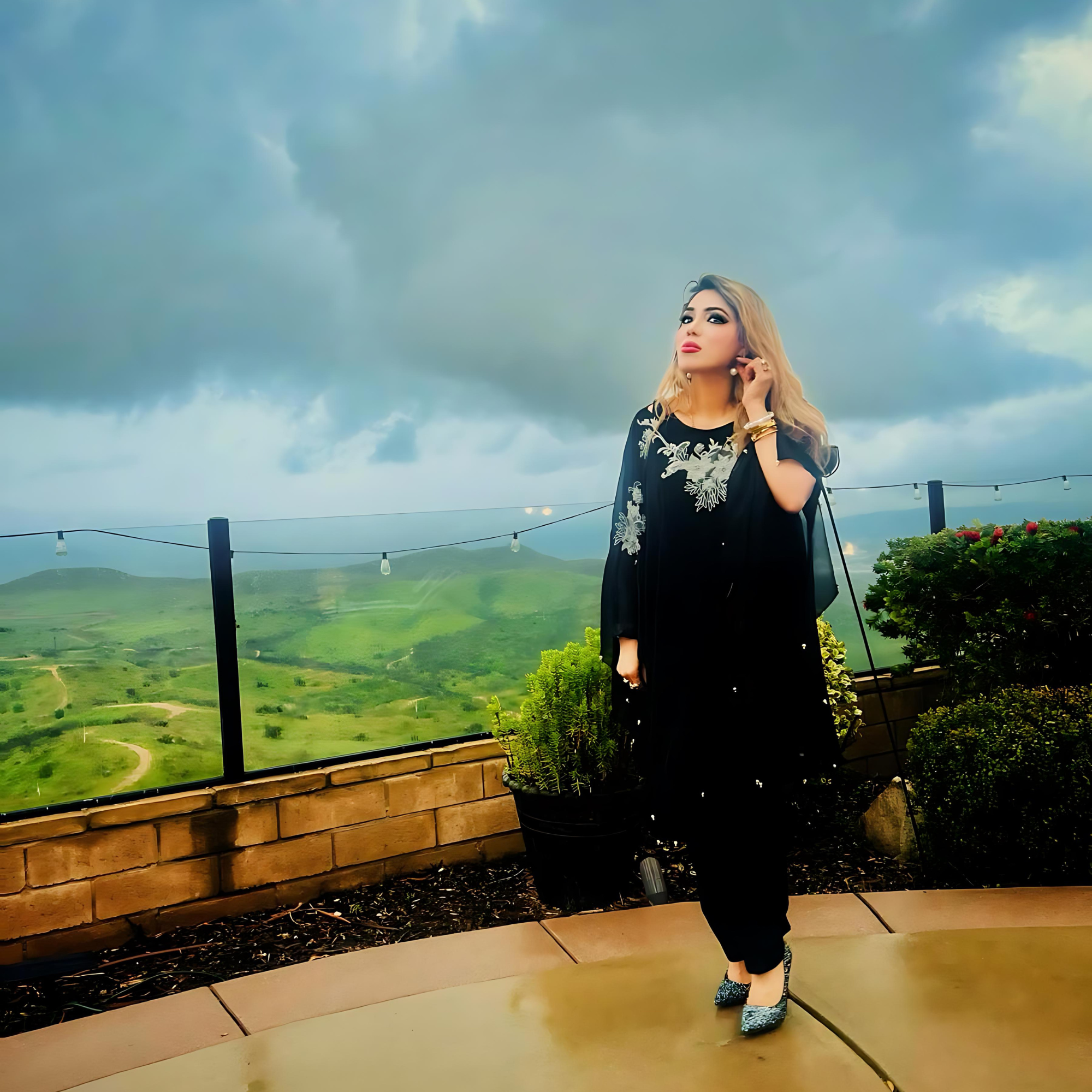 SM-031-Black Chiffon Cape